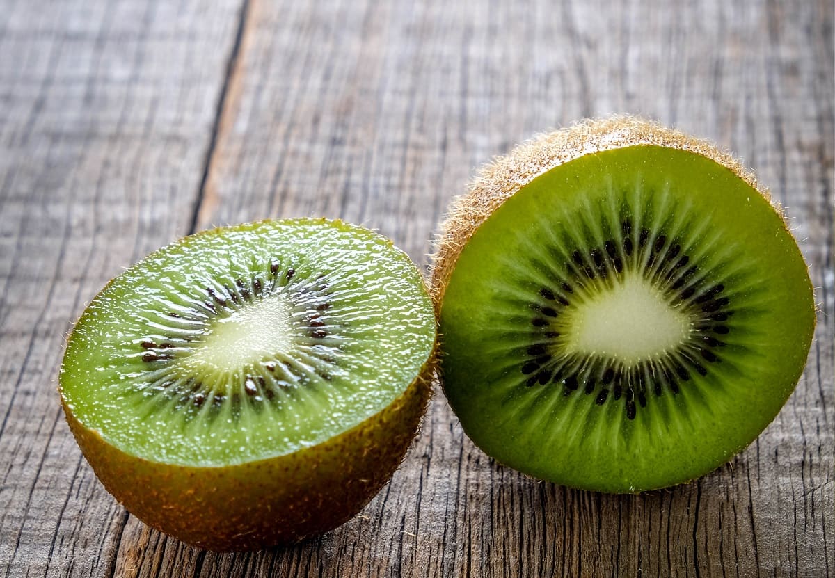 10 razones por las que debes comer kiwi a diario