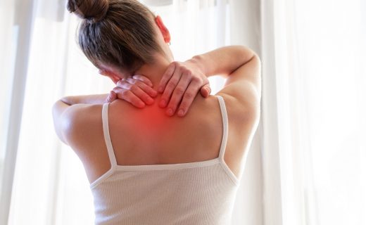 7 acciones para aliviar el dolor de espalda alta