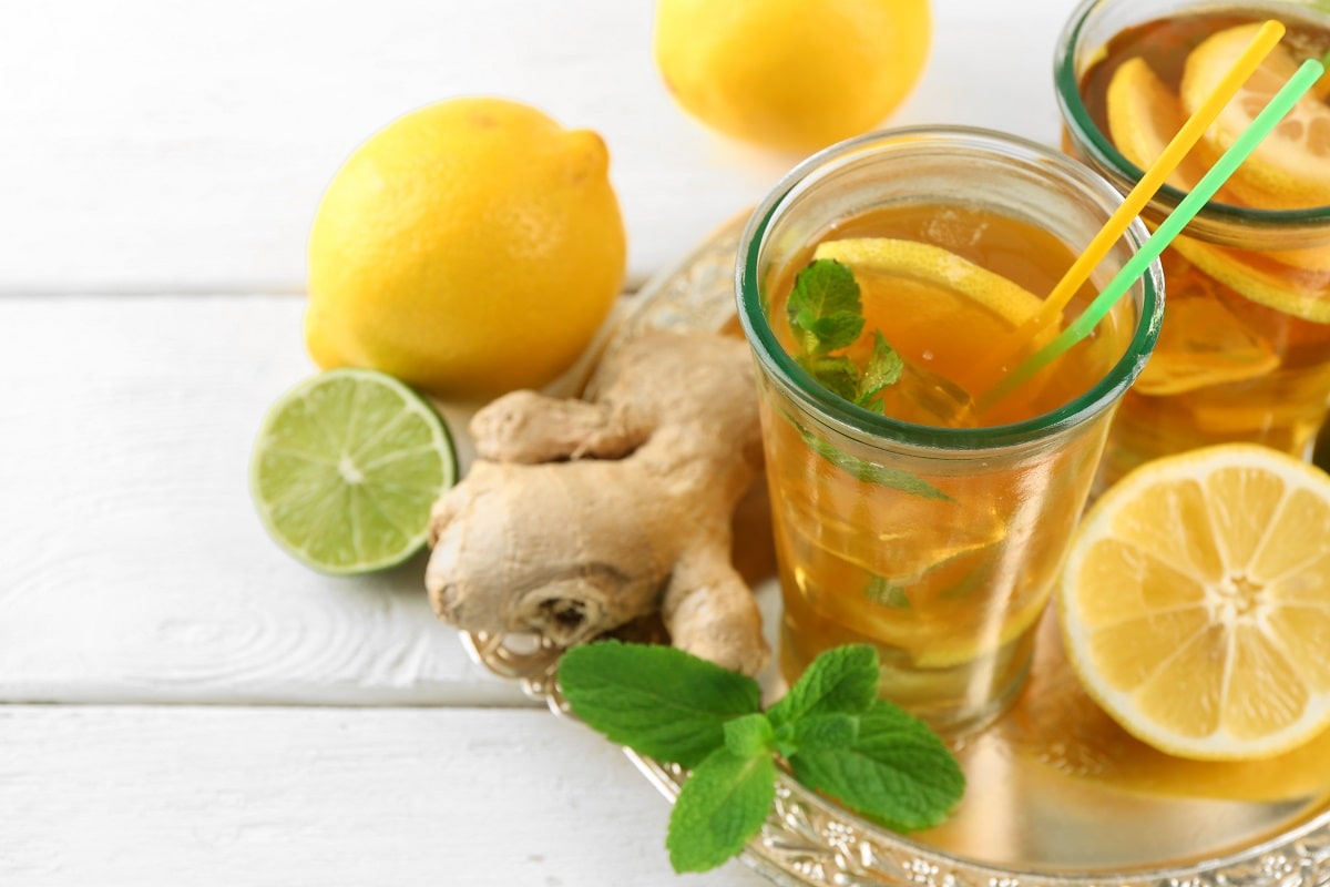 Limonada antiinflamatoria con cúrcuma y jengibre